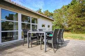 Fully equipped lovely house with terrace, garden & sauna | Pet-friendly - Image 2
