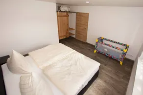 Holiday apartment with terrace, sauna & garden - Image 4