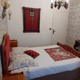 Bed and breakfast with terrace & garden | City view | Pet-friendly - Image 3