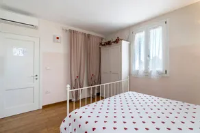 Wonderful dedicated room with terrace & garden | Garden view - Image 2