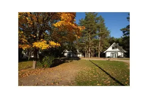Holiday home with terrace - Image 4