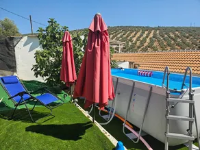 Beautiful holiday home with pool, hot tub & barbeque | Garden view - Image 2