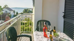 Children-friendly wonderful flat with garden & barbecue | Sea view - Image 2