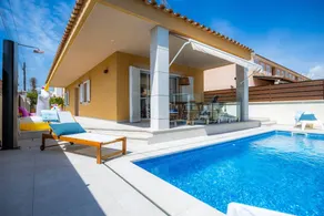 Holiday Home 'Es Reco' with Private Pool, Wi-Fi and Air Conditioning - Image 2