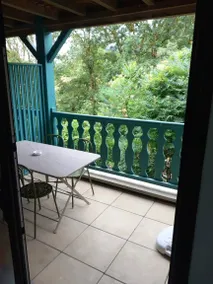 Appartement de vacances avec piscine, terrasse et jardin | Vue jardin - Image 5
