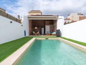 Family-friendly holiday home with garden, barbeque & private pool | Beach nearby | Suitable for remote work - Image 2