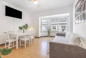 SunAndBed Cambrils – Zentrale, moderne Ferienhausnähe zum Strand und Hafen - Image 2