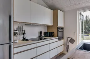 Holiday home with terrace, garden & BBQ - Image 5