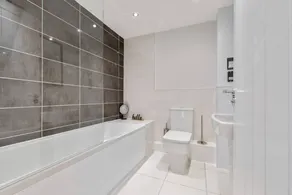 Family-friendly wonderful flat with fast internet - Image 4