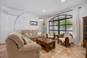 Voll ausgestattetes Ferienhaus mit privatem Pool, Garten und Grill | Neben dem Strand - Image 4