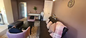 Cozy 1-bed flat with open kitchen, spacious living room, and bathroom with shower and bath. Perfect for comfort and relaxation. - Image 2