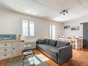 Fully equipped pleasant holiday home with terrace, BBQ & private pool - Image 4