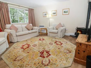Cottage with garden - Image 3