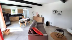 Gite with terrace, barbecue & garden - Image 4