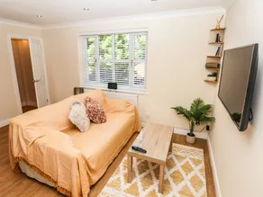 Fully equipped cottage - Image 5