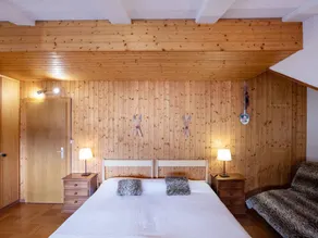 Apartamento vacacional con jardín - Image 4