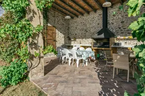 Family-friendly holiday home with garden, terrace & jacuzzi | Garden view | Suitable for remote work | Pets are welcome - Image 3