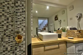 Gîte con piscina riscaldata, terrazza e giardino - Image 5