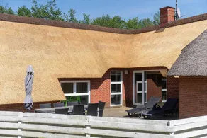 House with terrace, sauna & jacuzzi - Image 2