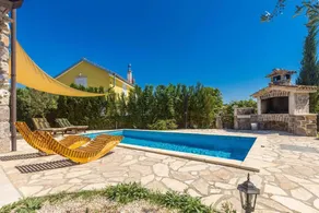 Flat with barbeque & garden - Image 5