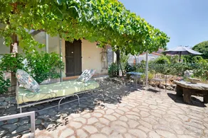 Gîte La Villa Vigneronne: Ferienhaus mit privatem Pool, WLAN und Klimaanlage - Image 2