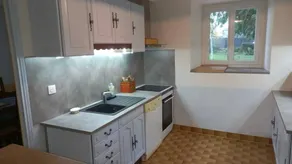 Child-friendly cottage with terrace, garden & BBQ | Garden view - Image 4
