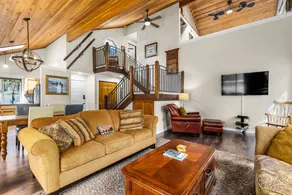 House with barbeque, pool & jacuzzi - Image 3