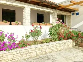 Wonderful house with terrace | Next to the beach - Image 3