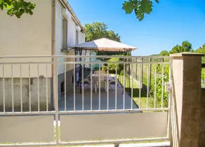 APARTMENT IN INDIVIDUAL HOUSE - Image 3