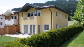 House with sauna, terrace & garden - Image 2