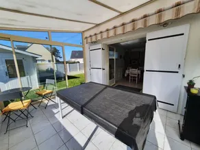 Holiday home with garden & barbeque - Image 4