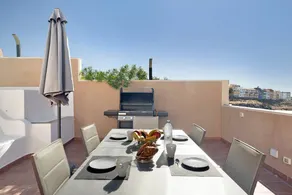 Holiday home with terrace, garden & BBQ | City view - Image 3