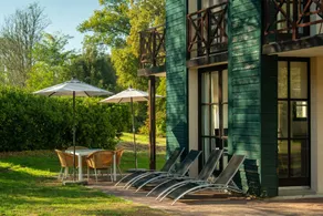 Maison avec barbecue, jardin et terrasse - Image 3