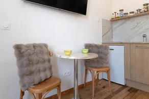 Bed and breakfast with terrace - Image 5