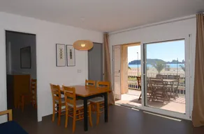 Appartement avec piscine et terrasse - Image 3