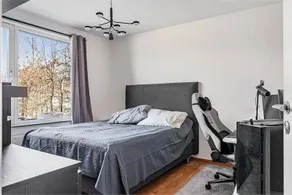 Holiday home with terrace, garden & jacuzzi - Image 3