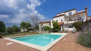 Fully equipped house with terrace, pool & barbeque | Dogs allowed - Image 4
