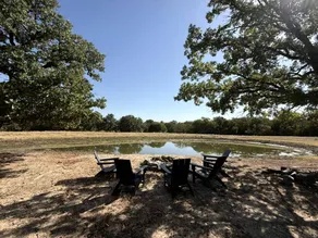 Luxurious Ranch Retreat with Fire Pit & Pond Views in Decatur, Texas - Image 3