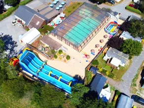 Außergewöhnliche Unterkunft mit beheiztem Pool und Terrasse - Image 2