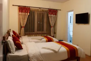 Hotel Hikers Haven - Image 3