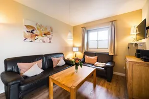 Family-friendly charming apartment with garden, terrace & barbeque | Sea view | Suitable for remote work - Image 2