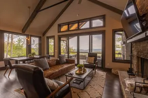 Lucky Landing - BRMC amenities, pets, views, hot tub, fire pit, game tables - Image 3
