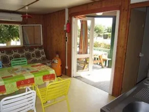 Chalet with terrace & pool - Image 5