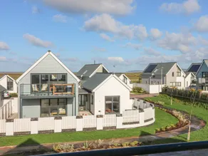 Child-friendly nice cottage with garden | Beach view | Pet-friendly - Image 4
