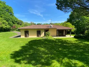 House with barbecue, terrace & garden | Garden view - Image 2