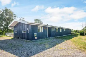 Holiday home with pool, BBQ & sauna - Image 3