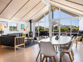 Holiday home with barbeque, garden & sauna - Image 5