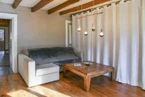 Holiday home with terrace, barbecue & garden - Image 4