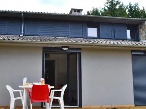Ferienhaus mit Terrasse und beheiztem Pool - Image 4