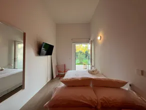 Weiträumiges Privatzimmer mit Garten - Image 4